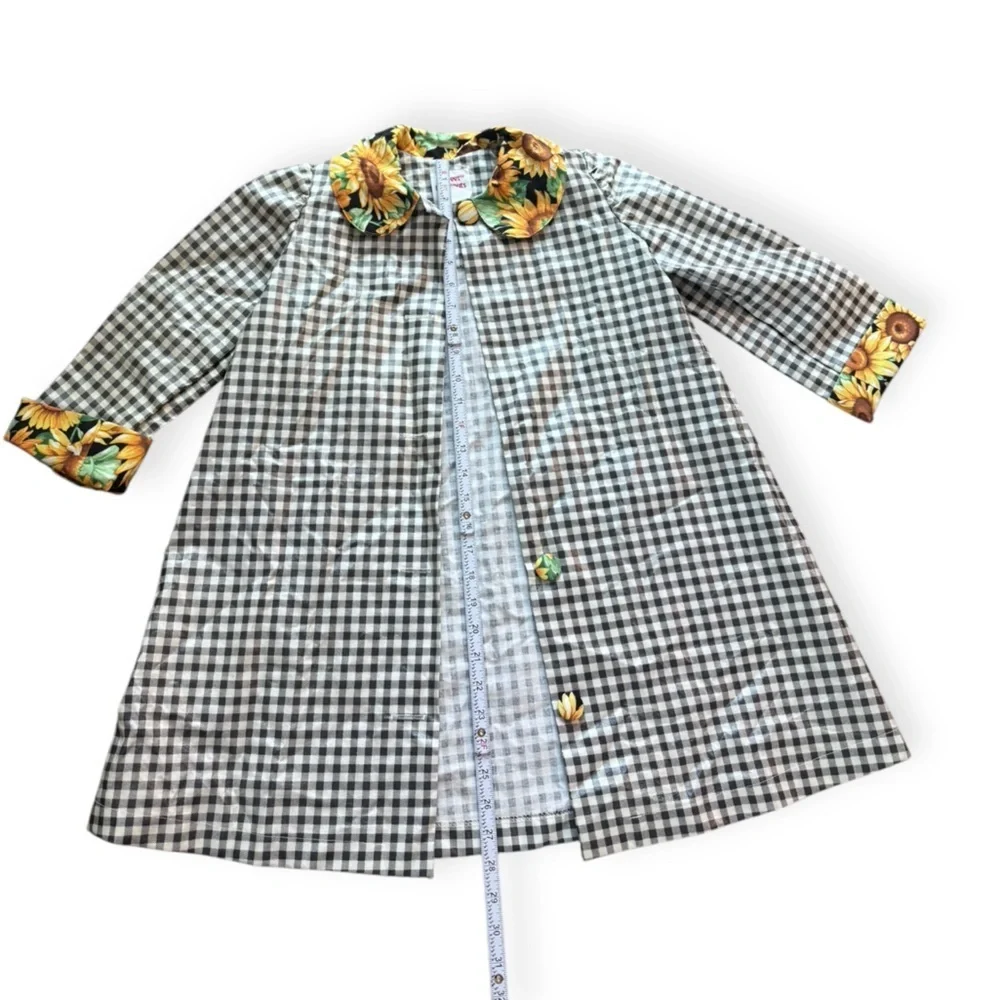 Vintage 90’s Girls Checkered Sunflower Rain Coat (Missing 2 Buttons)